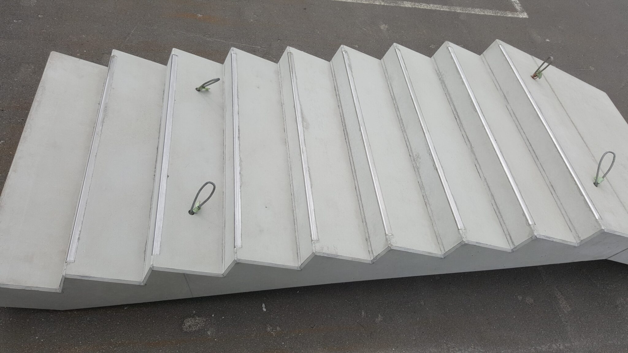 Fertigteiltreppen – Betonwerk J. A. Wiegand GmbH